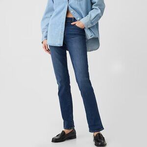 GAP Women's Classic Straight Jeans Size 6/28